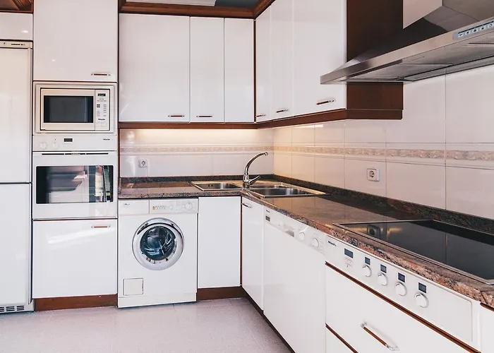 Zumalakarregi By People